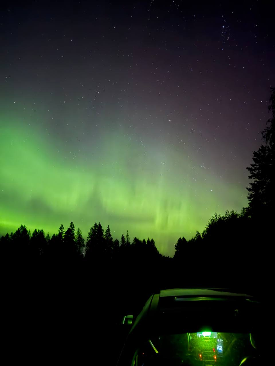 Chasing the Northern Lights: My Aurora Hunting Adventure in Murmansk, Russia Blogs | Alvin Pratama